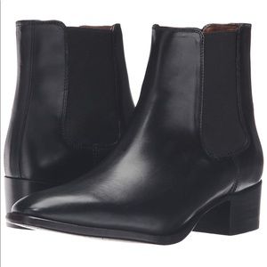 FRYE Dara Leather Chelsea Boots